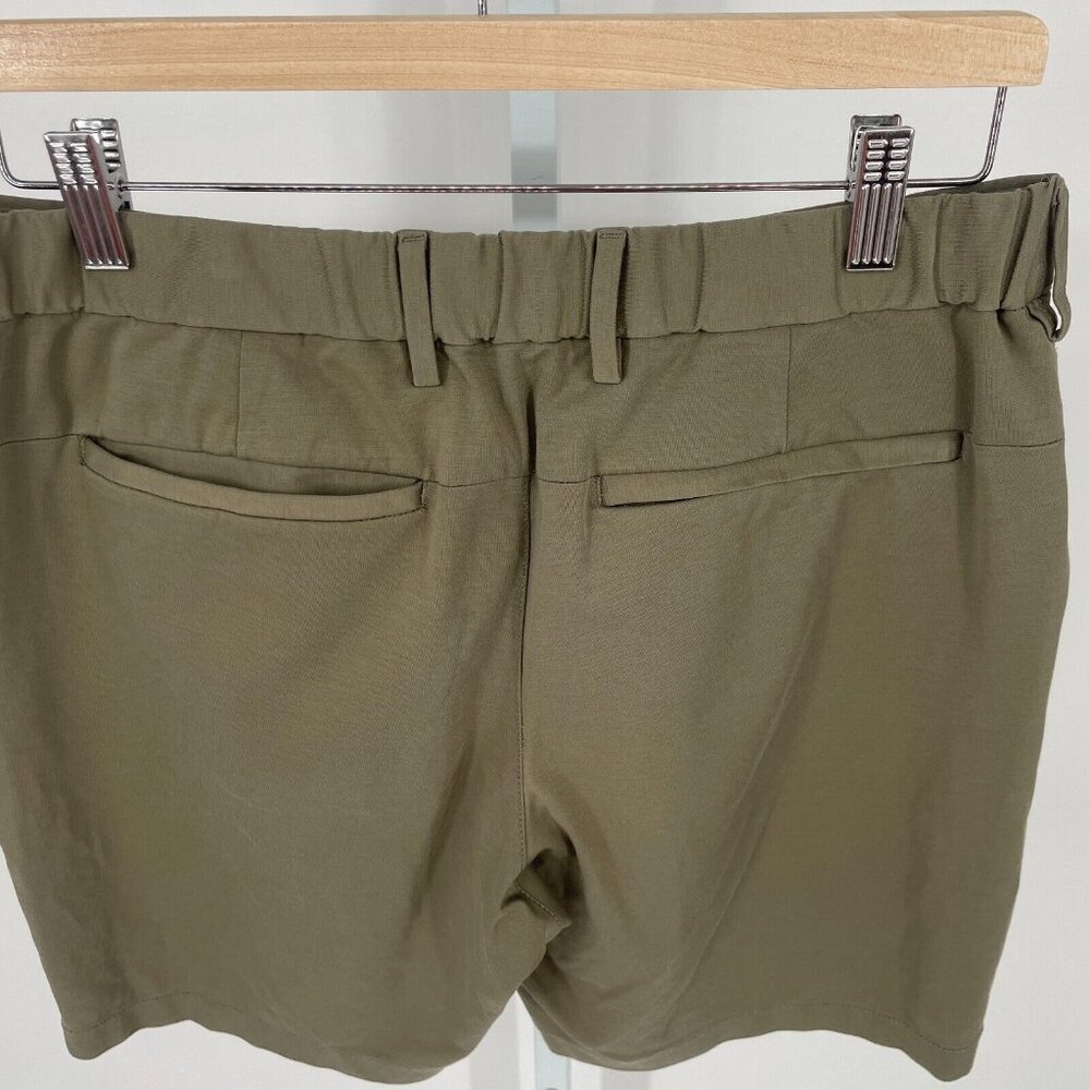 Banana Republic Mens Sz 32 Green City Luxe Core Temp Casual Travel Shorts Nylon - Picture 4 of 10
